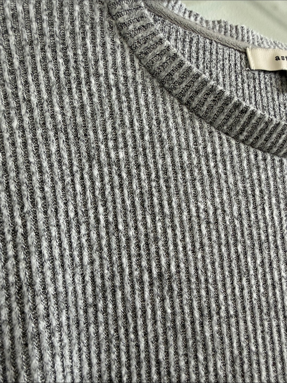 Lightweight Ribbed Crewneck Sweater - Gray - Picture 6 of 7